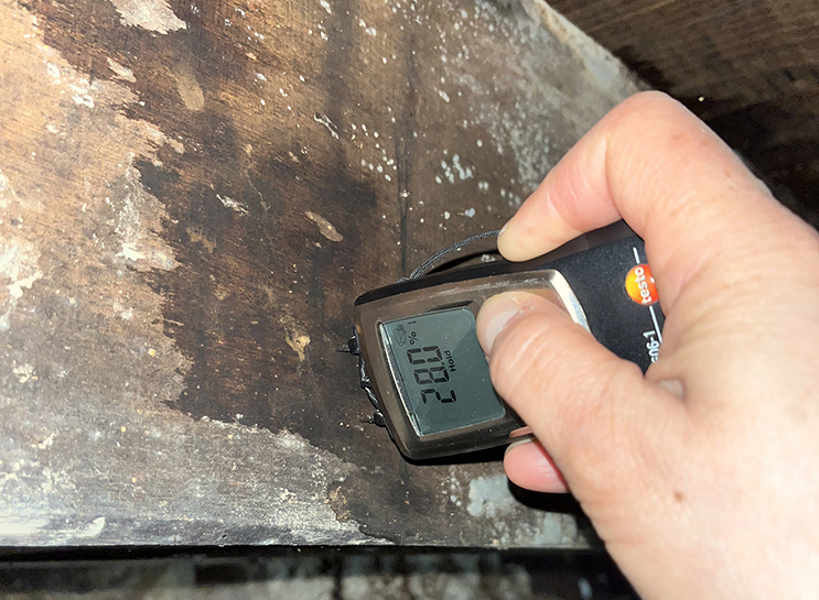 Relevé d’humidité dans une cave – diagnostic architectural d’une copropriété ancienne à Rennes